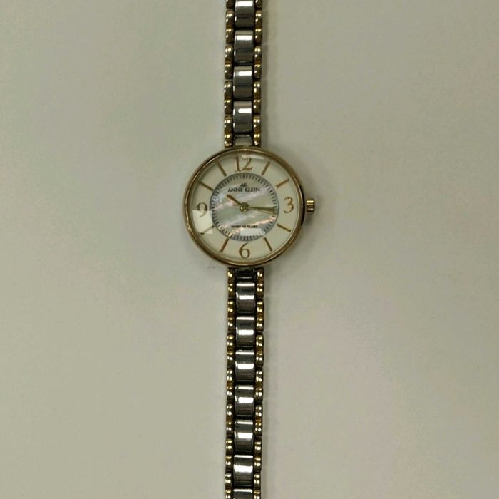 Дамски часовник ANNE KLEIN Y121E – отлично състояние