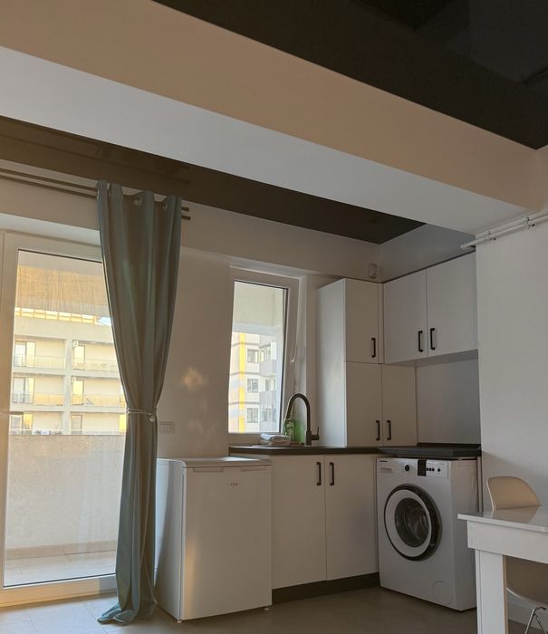 Vand sau Schimb cu Auto/Apartament 2 camere Navodari cu loc de parcare