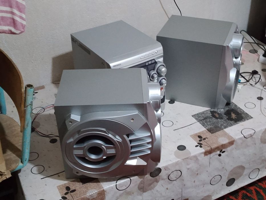 Музыкальный центр