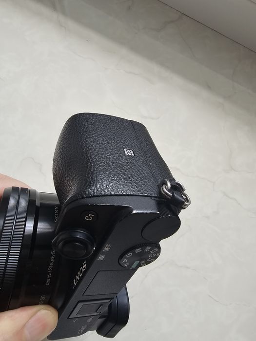 Sony A6400 с объективом 16-50