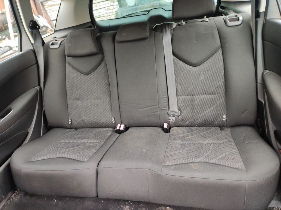 Задна седалка за Пежо-308(комби)