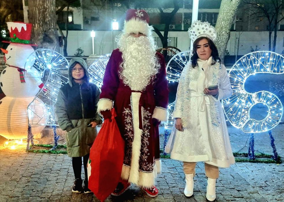 Yangi yil kunlari Qorbobo va Qorqiz xizmati