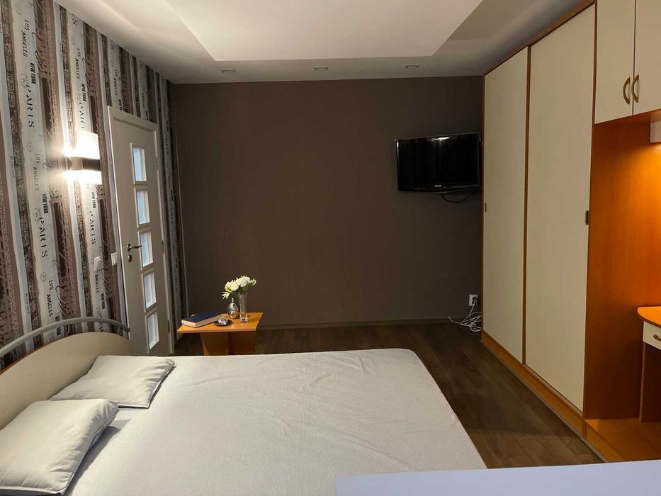 Продава се Четиристаен апартамент в Добрич, Христо Ботев - 98 кв.м за 1072 €/кв.м - Снимка #15