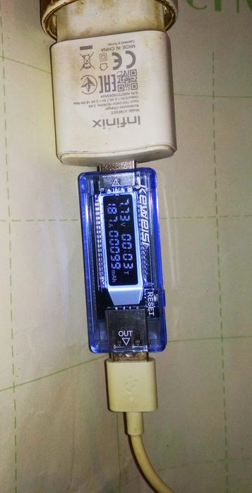 Флешки 128 гб, амперметр, Вольметер.