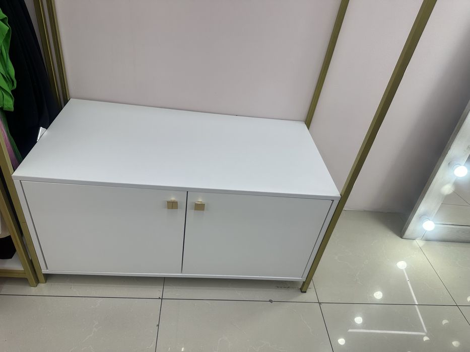 Продам Рейлы для Бутика