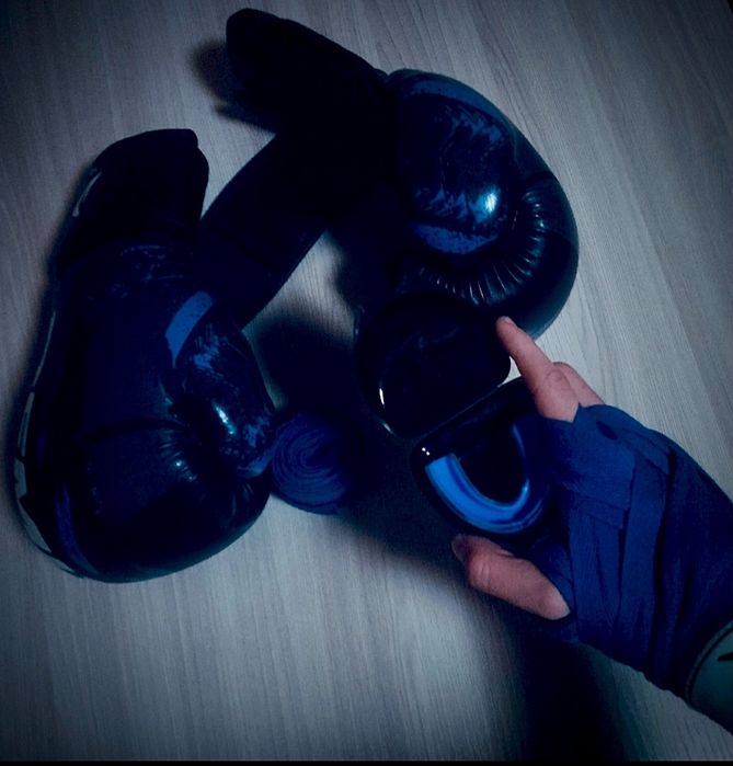 Бокс. перчатки + бинты