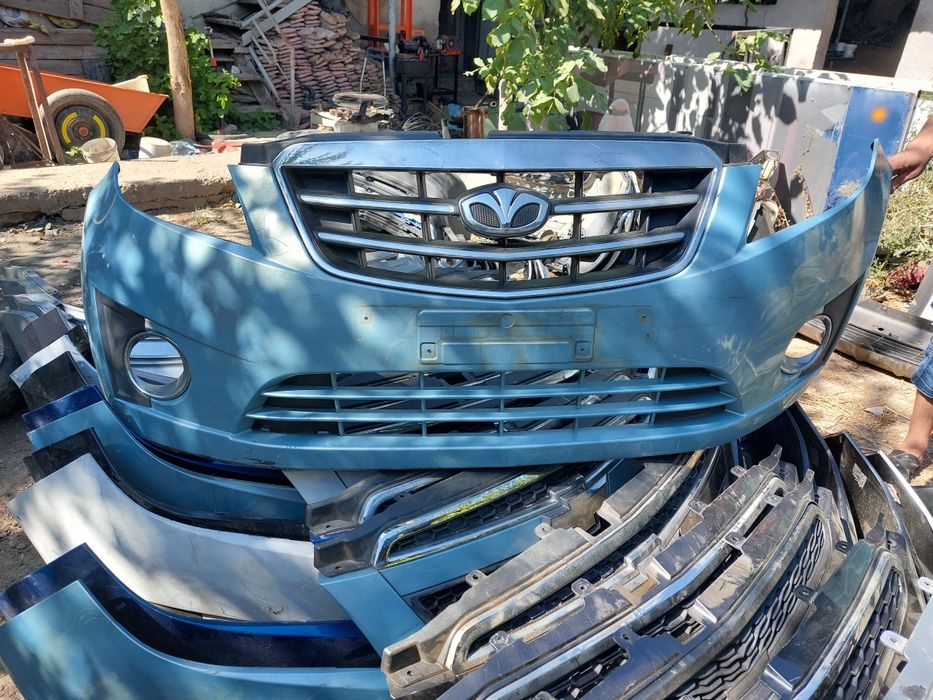 Бампера передние и задние, авторазбор.