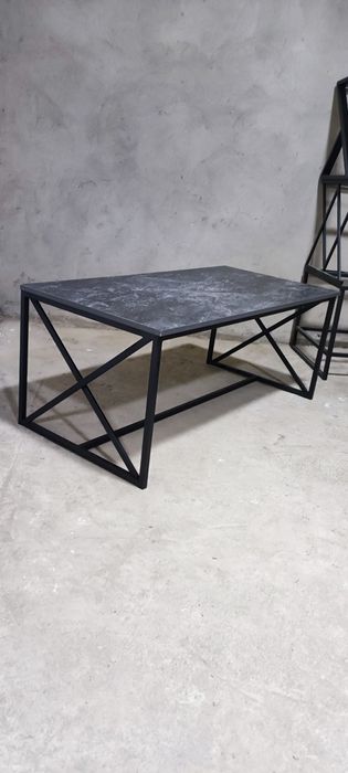 Журнальный столик в стиле лофт