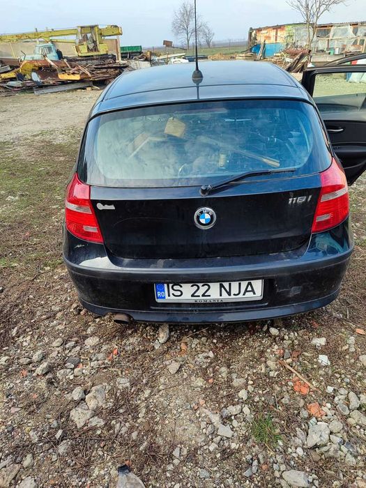 masina BMW seria 1