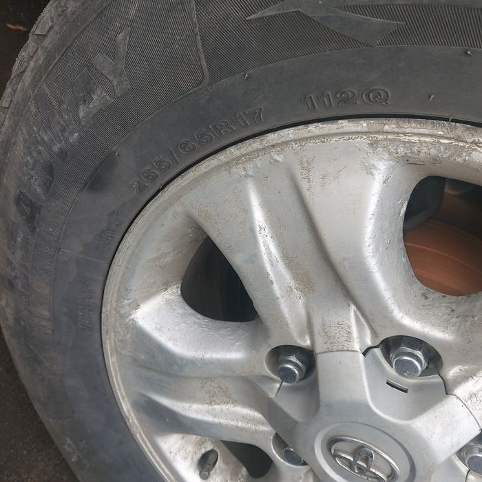 Продам комплект колес 5/150