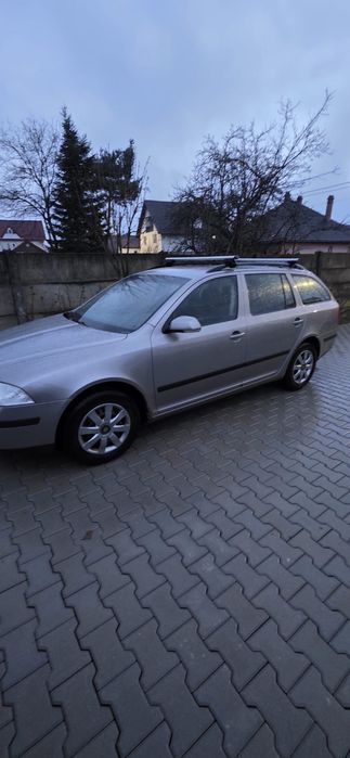 Vând Skoda Octavia II