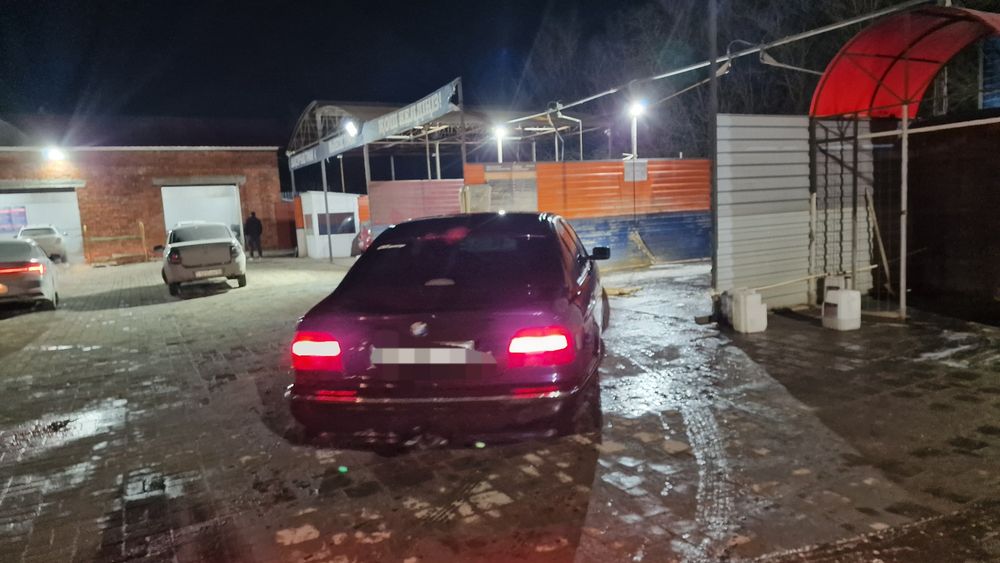 Продам машину BMW