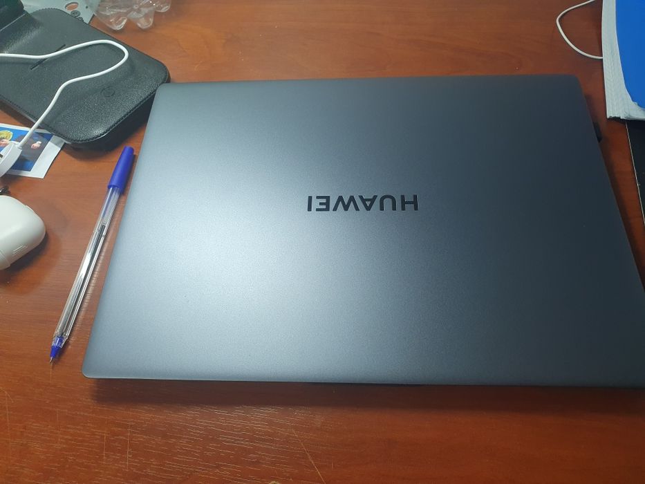 Обменяю Huawei matebook d14