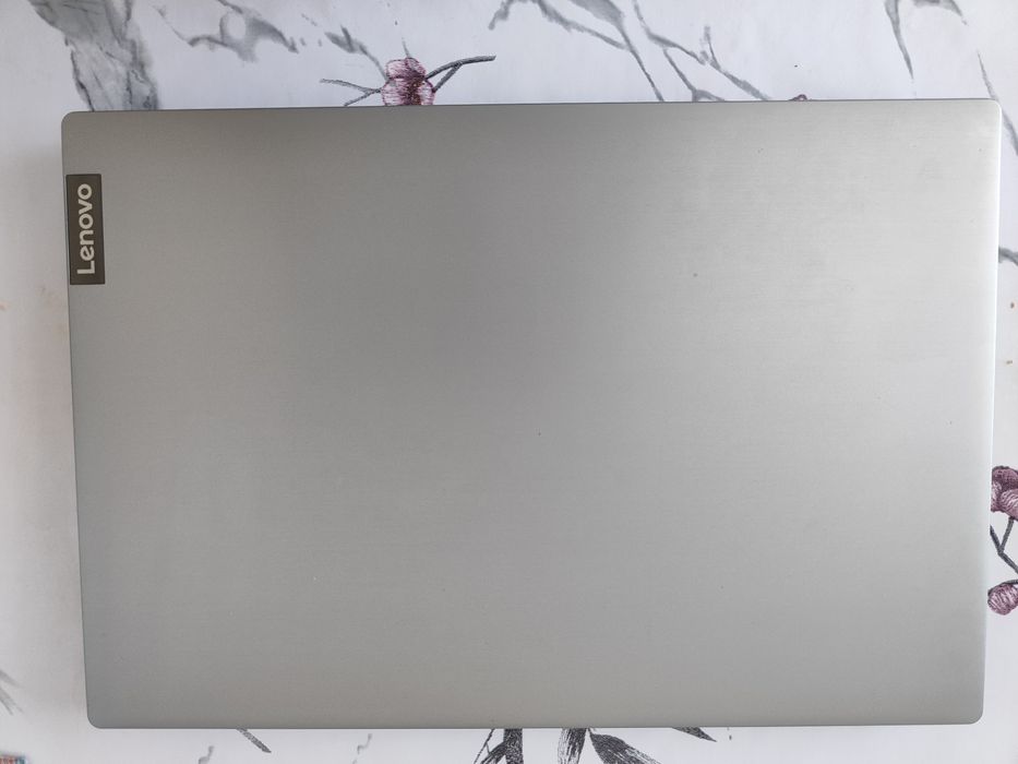 Продам ноутбук Lenovo