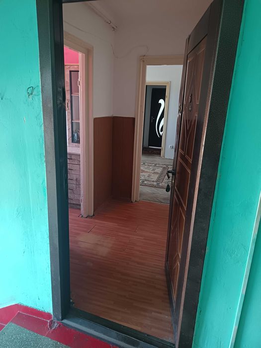 Apartament cu 2 camere pe Bulevard. Preț 17500 euro
