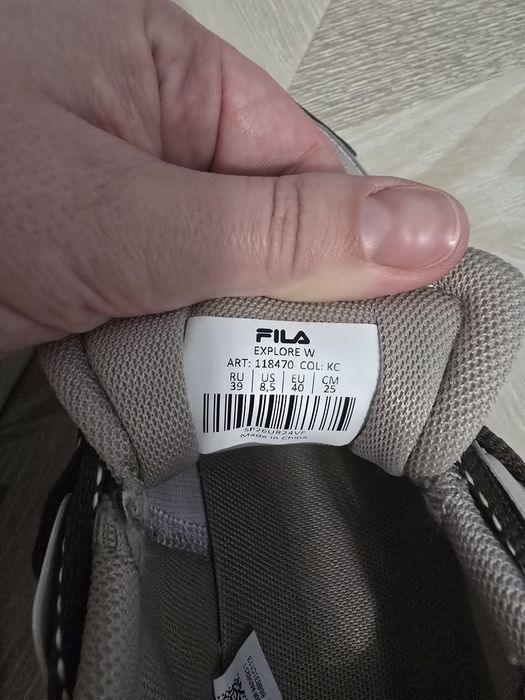 Кроссовки женские Fila