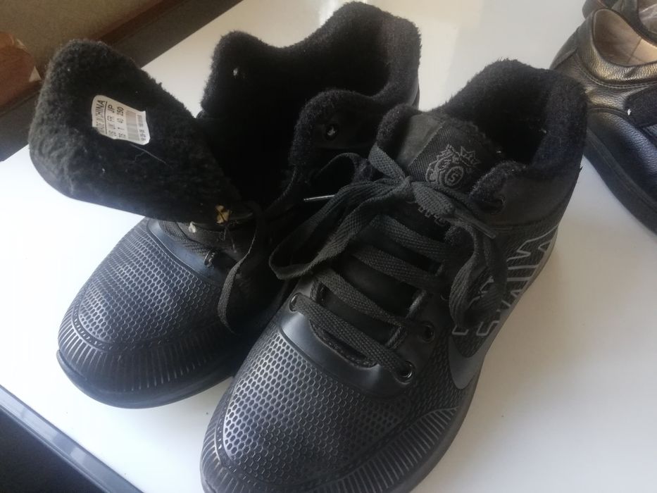 Туфли кросовки теплые на мальчика