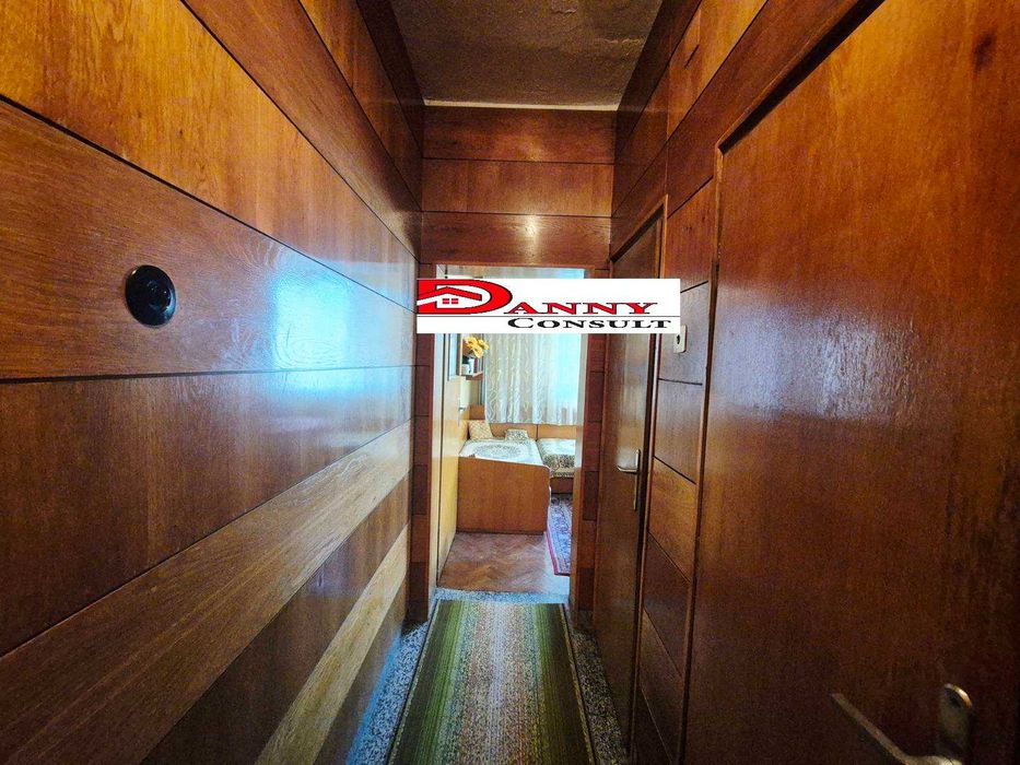 Тристаен апартамент в гр. В. Търново до Пожарната