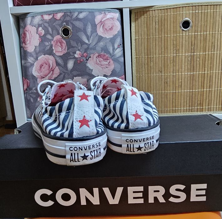 Teniși Converse marimea 37