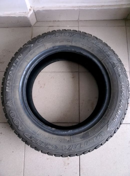 продам покрышки 1шт зимние размер 185/65 R15