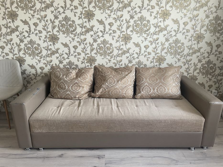 Продам диван б/у