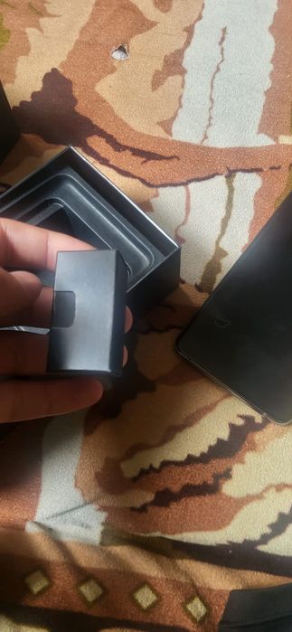Samsung s20+ продам