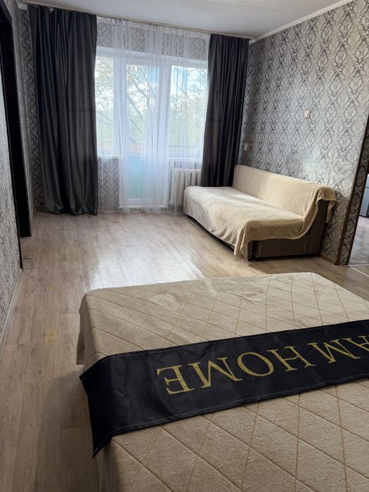 Сдам двухкомнатнуь посуточно
