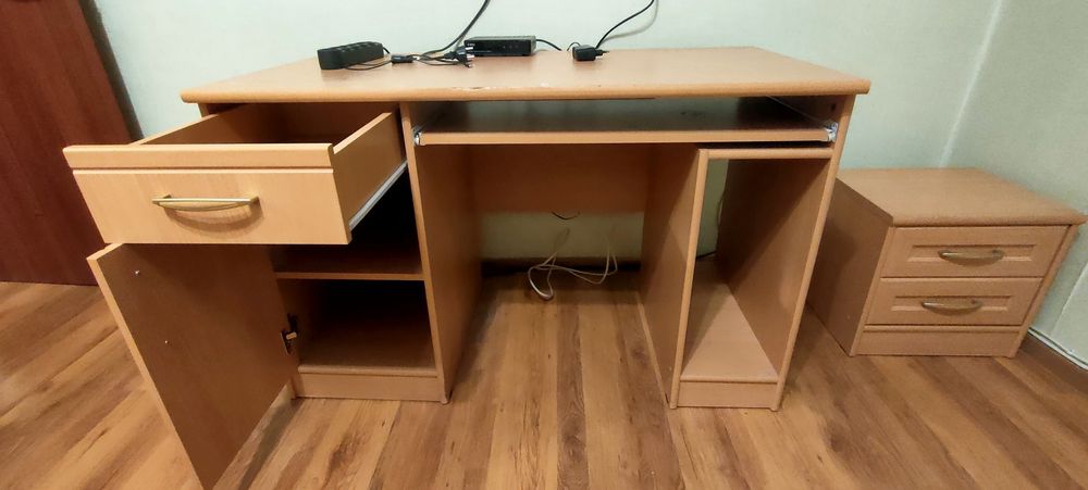 Компьютерный стол, б/у, самовывоз