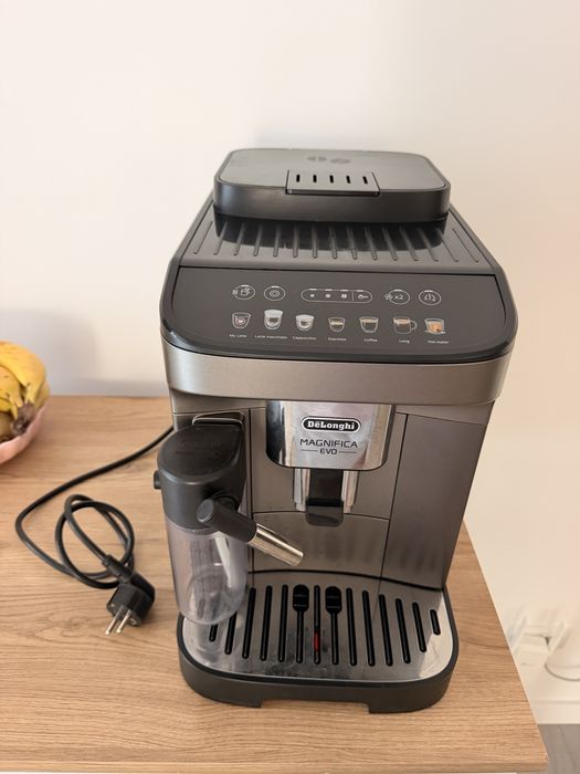 Espressor Delonghi Magnifica Evo
