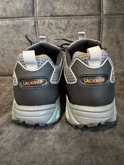 Туристическа обувки Lackner.