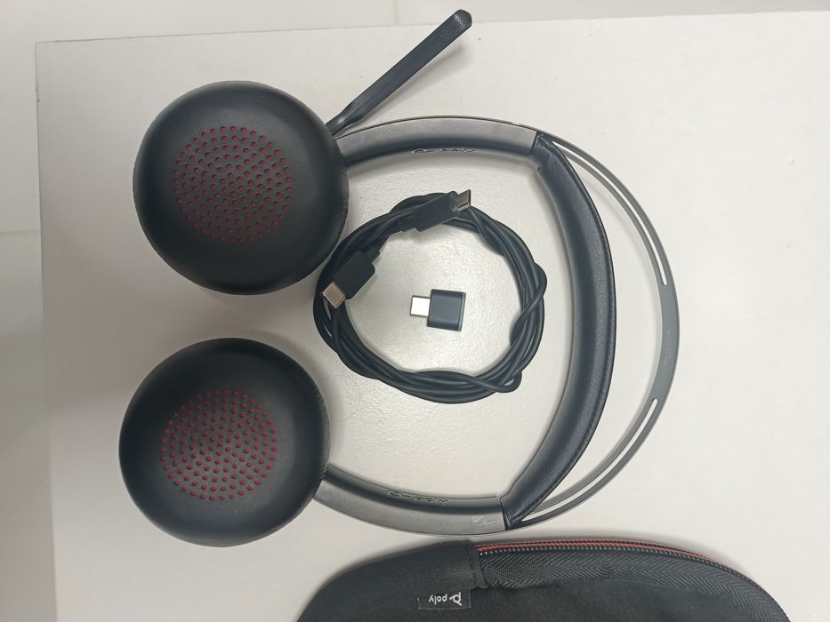 Casti Wireless Plantronics Poly Voyager Focus 2, cu garanție valabilă