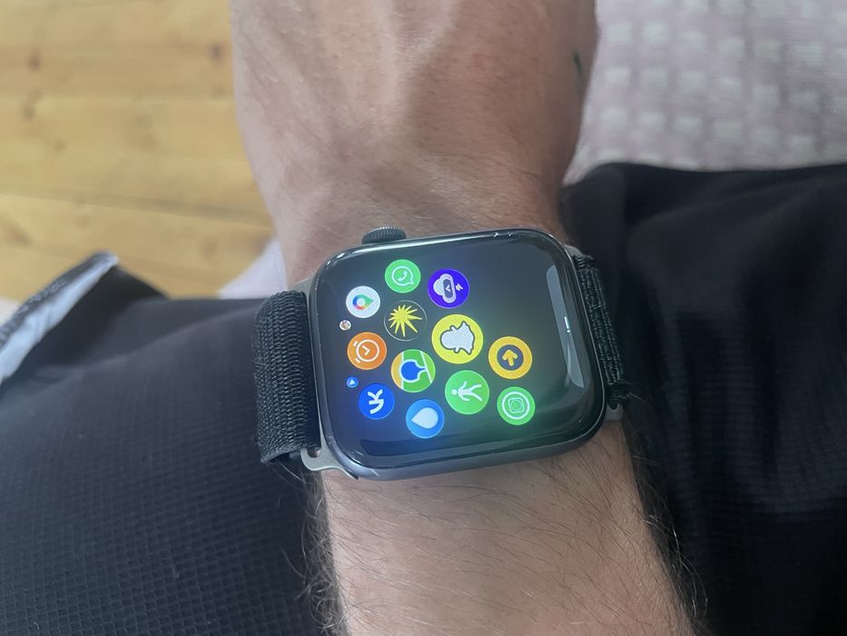Продам Apple Watch