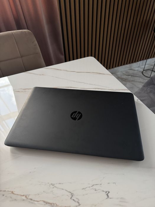 Laptop HP ProBook 470 17.6 inch / i5, 4gb ram, 500 HDD.
