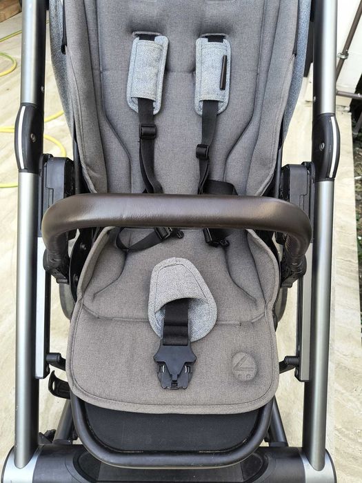 Vand set carucior Mutsy iGo, spalat si igienizat profesional