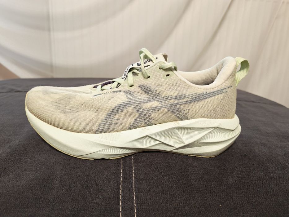 Asics NovaBlast 5 , marimea 40.5