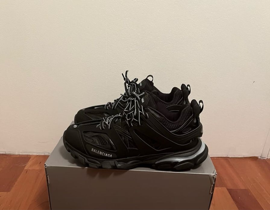 Balenciaga Track