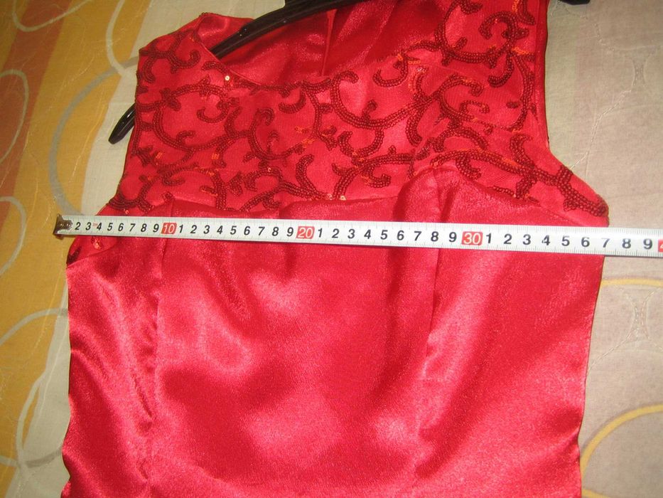 Официална дамска рокля размер S - като нова