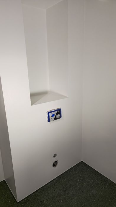 Renovări totale parchet,gresie,faianță,glet,rigips,var montaj uși