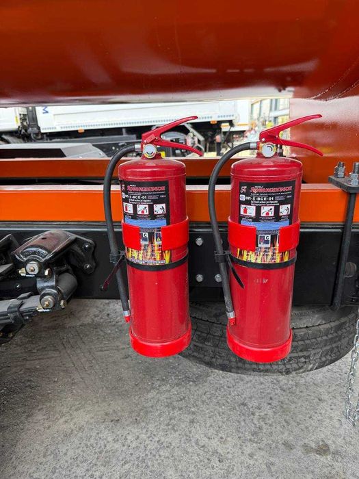 Сотувда мавжуд! Автотопливозаправщик (бензовоз) FAW Tiger V (7 м³)