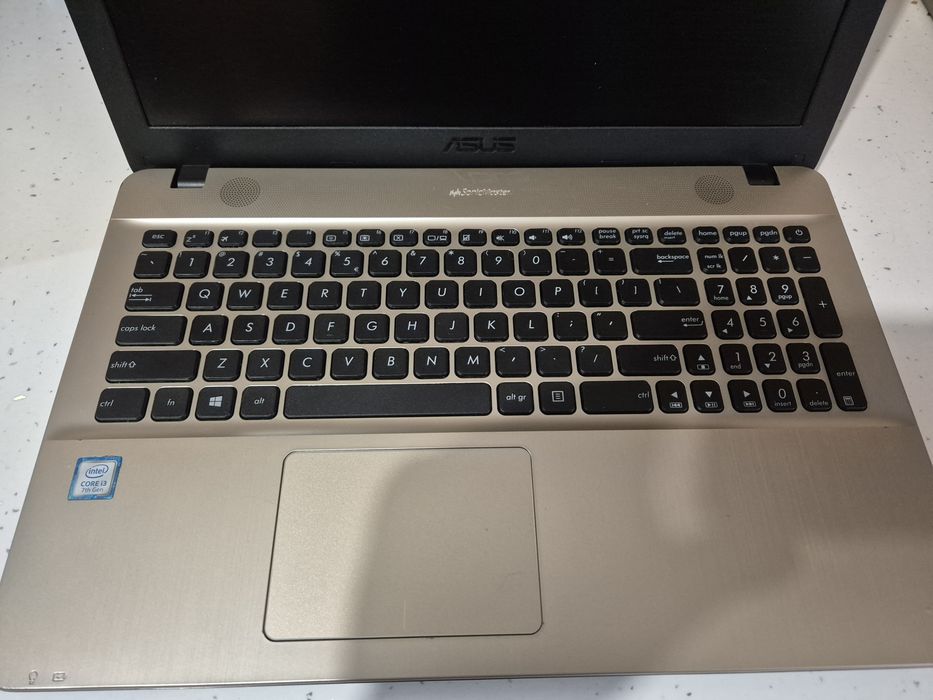 Laptop Asus A541U