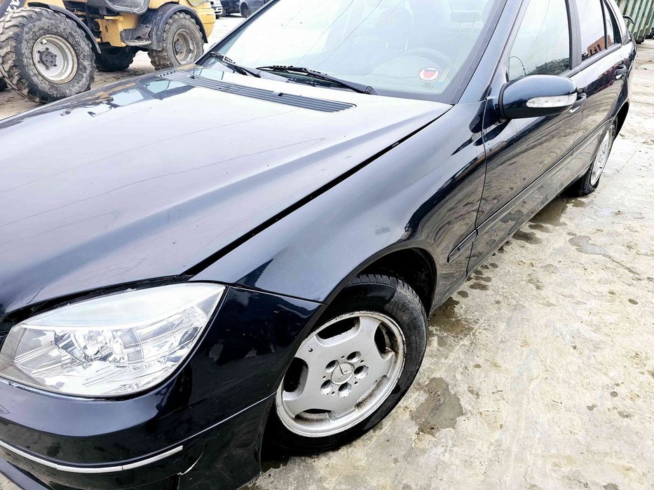 Aripa stanga fata Mercedes Clasa C (W204) [Fabr 2000-2007] 189 NEGRU S