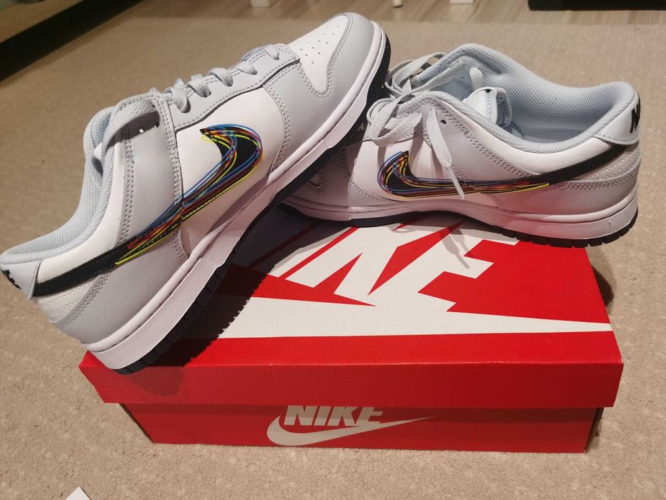 Nike Dunk Low 3D Swoosh, noi in cutie cu eticheta