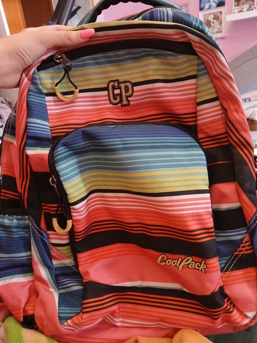 Училищна раница.