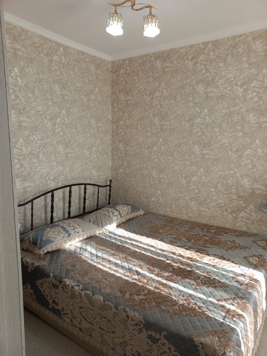 С КОНДИЦИОНЕРОМ  3 ком кв посуточно Новостройка,Цем.пос