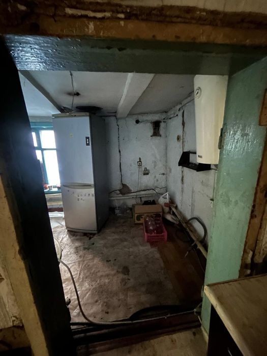 Продам дом + гараж , под коммерцию