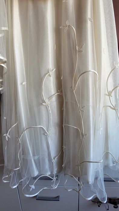 Vand rochie mireasa