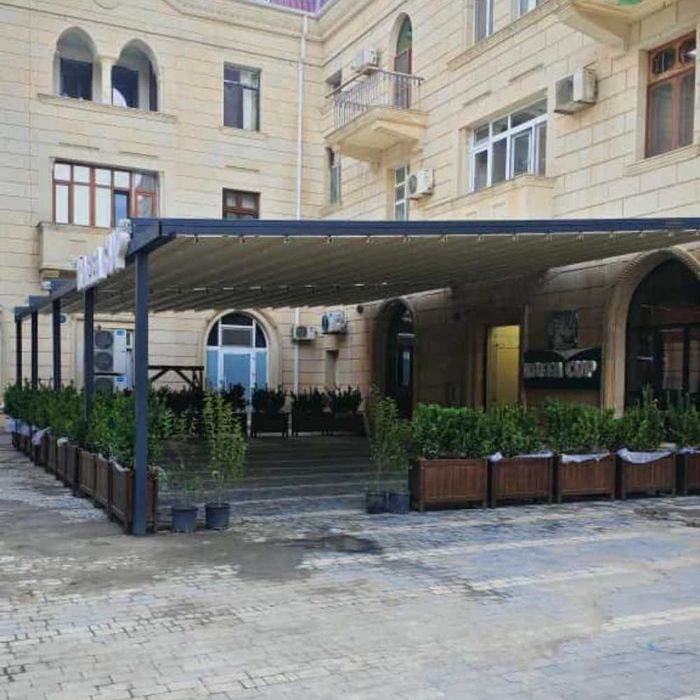 Pergola. Tentli Pergola. Kofe restoran va uylar uchun.