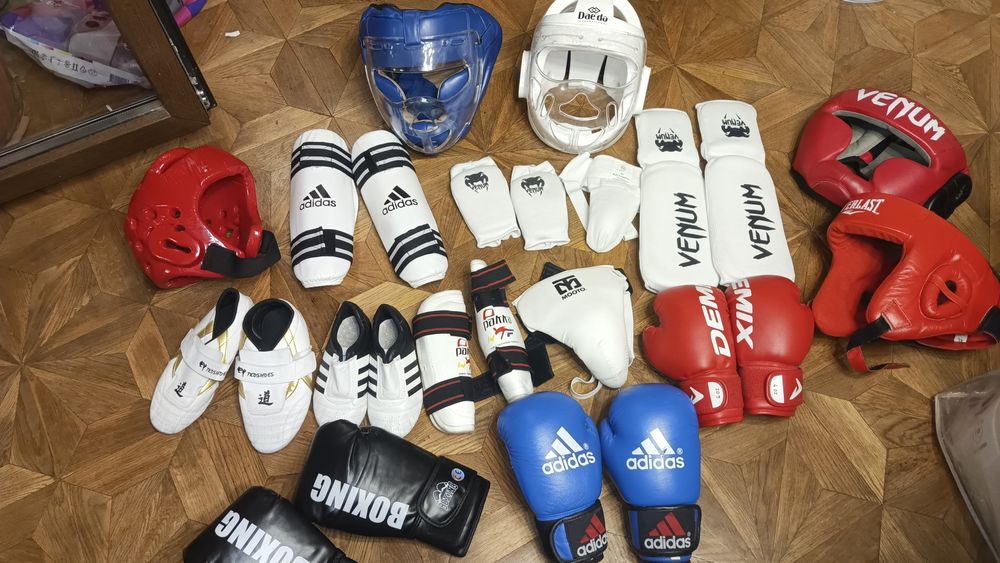 Экипировка для боевых искусств (тхеквондо, бокс)