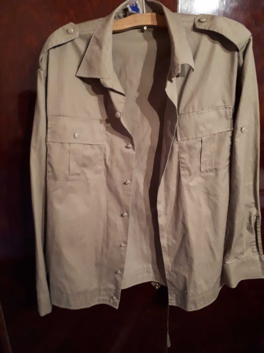 Cămașă militară de oraș, cu epoleți