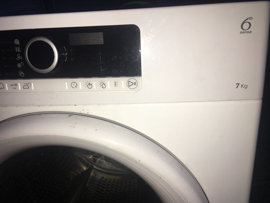 Сушилня Whirlpool 6th sense 7кг с термопомпа